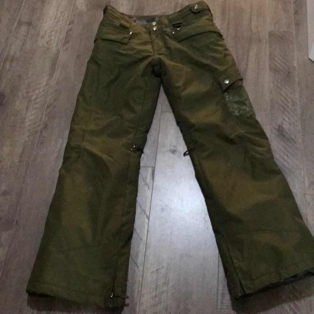 Oakley green ski/snowboard pants, size XS